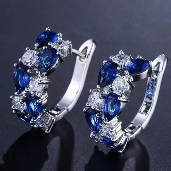 Jewelry - NEW 925 STERLING SILVER DIAMOND EARRINGS